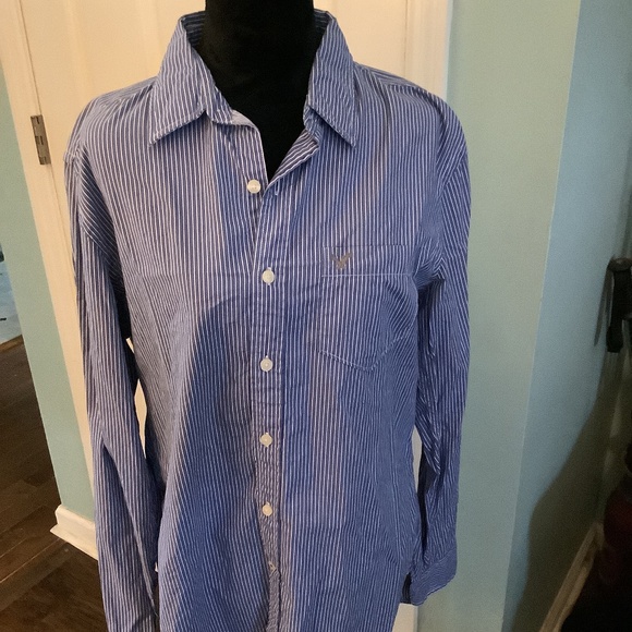 American Eagle striped button down - Picture 1 of 3
